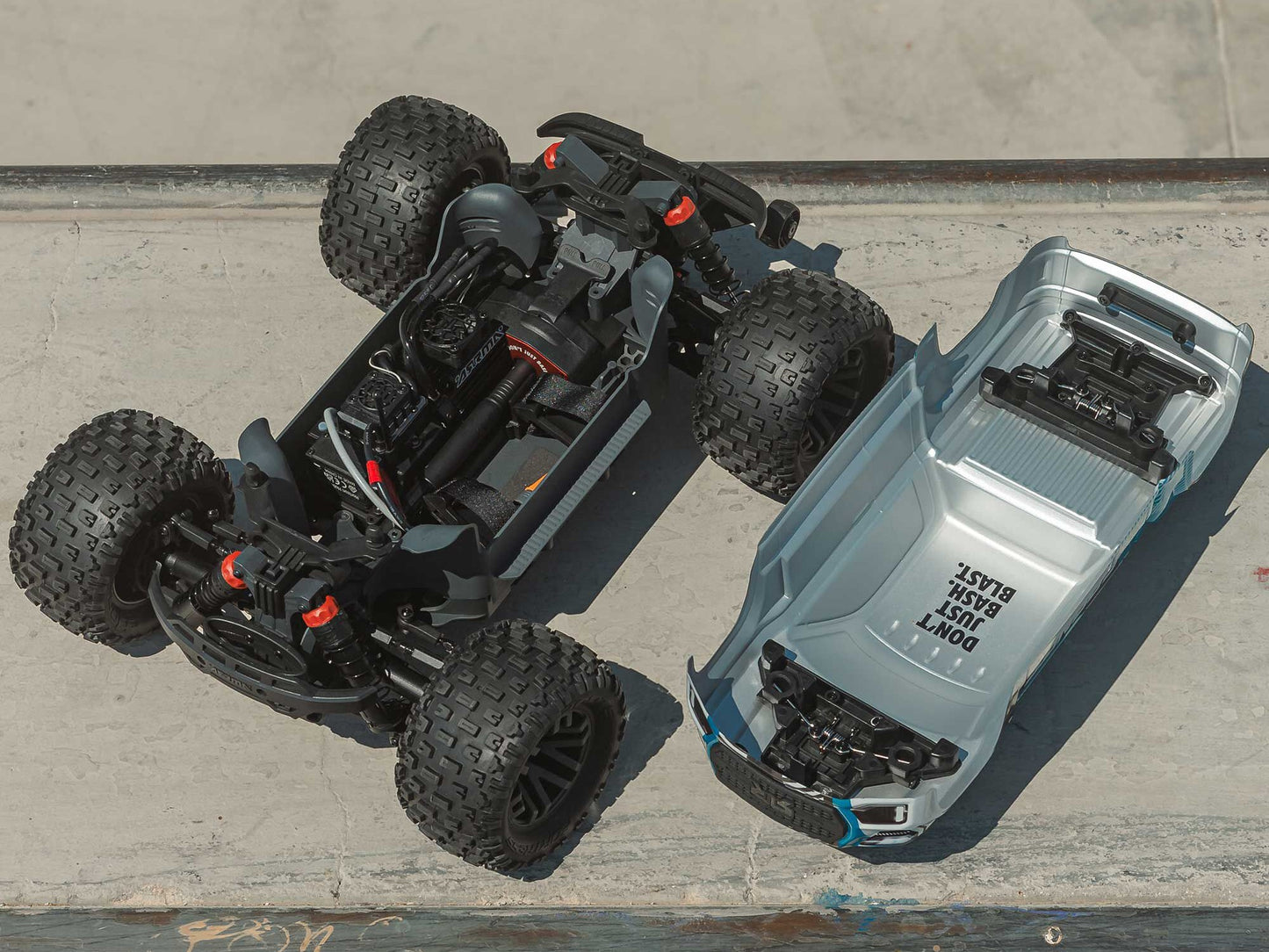 Granite 223S DSC 4X4 RTR Monster Truck