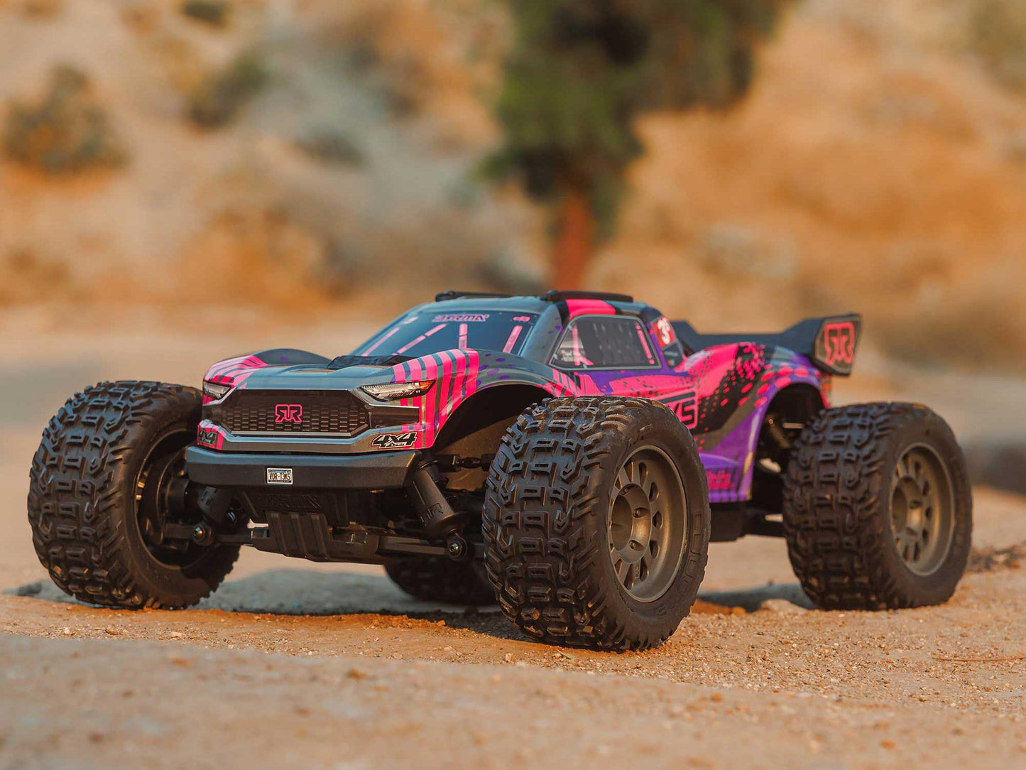 Vortek 223S BLX 4x4 Stadium Truck RTR