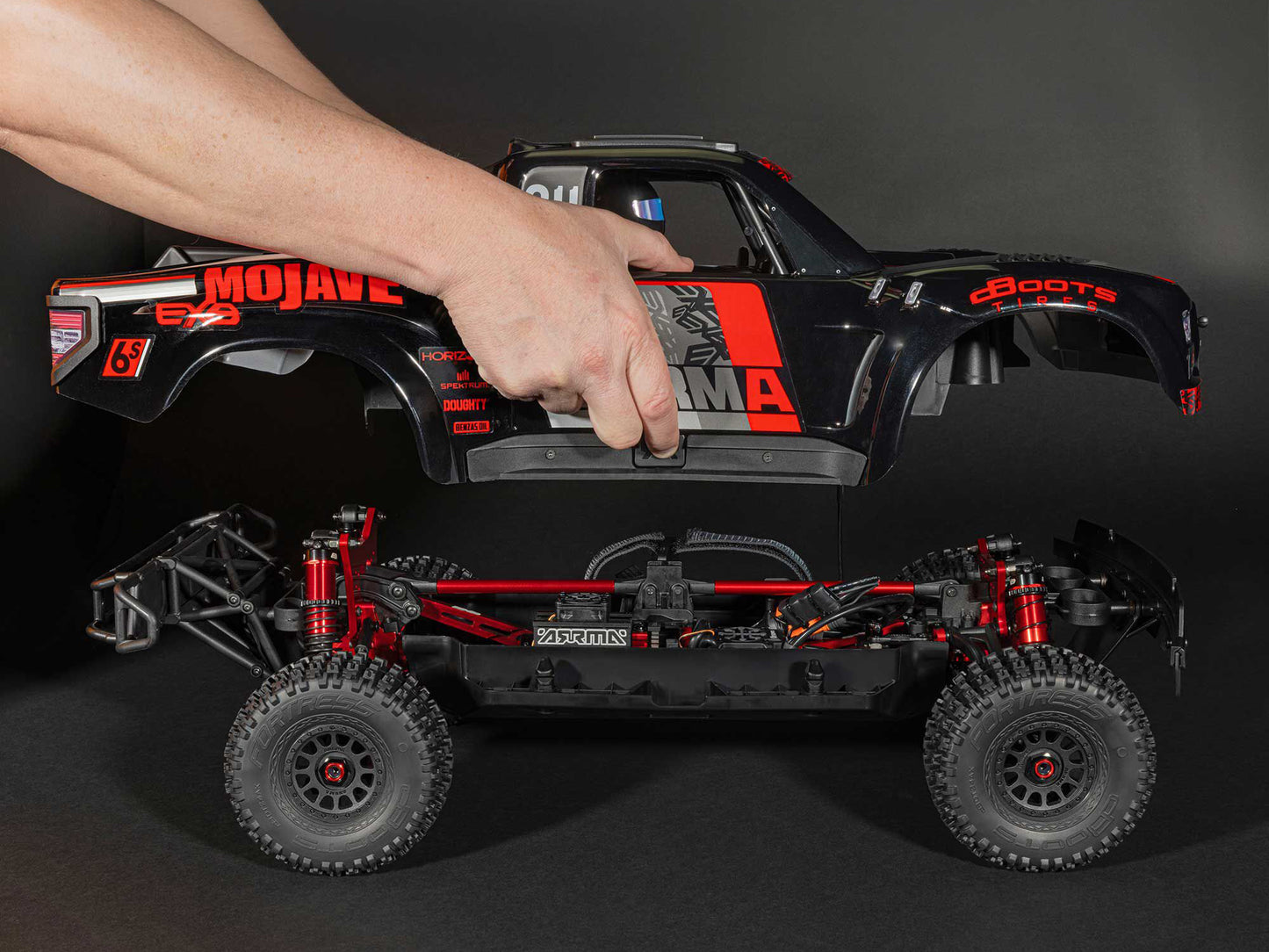 1/7 MOJAVE 6S EXB 4X4 RTR Brushless Desert Truck, Black