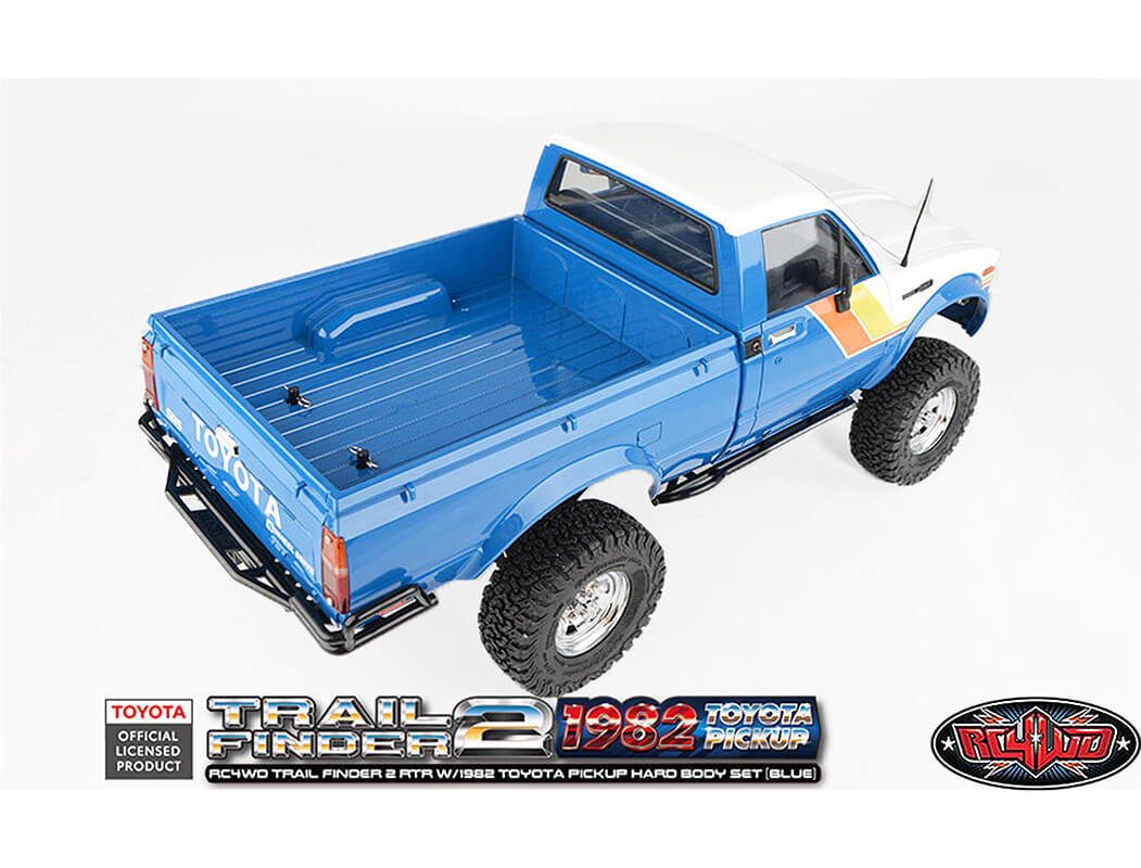 RC4WD Trail Finder 2 W/1982 Toyota Pickup Hard Body Blue
