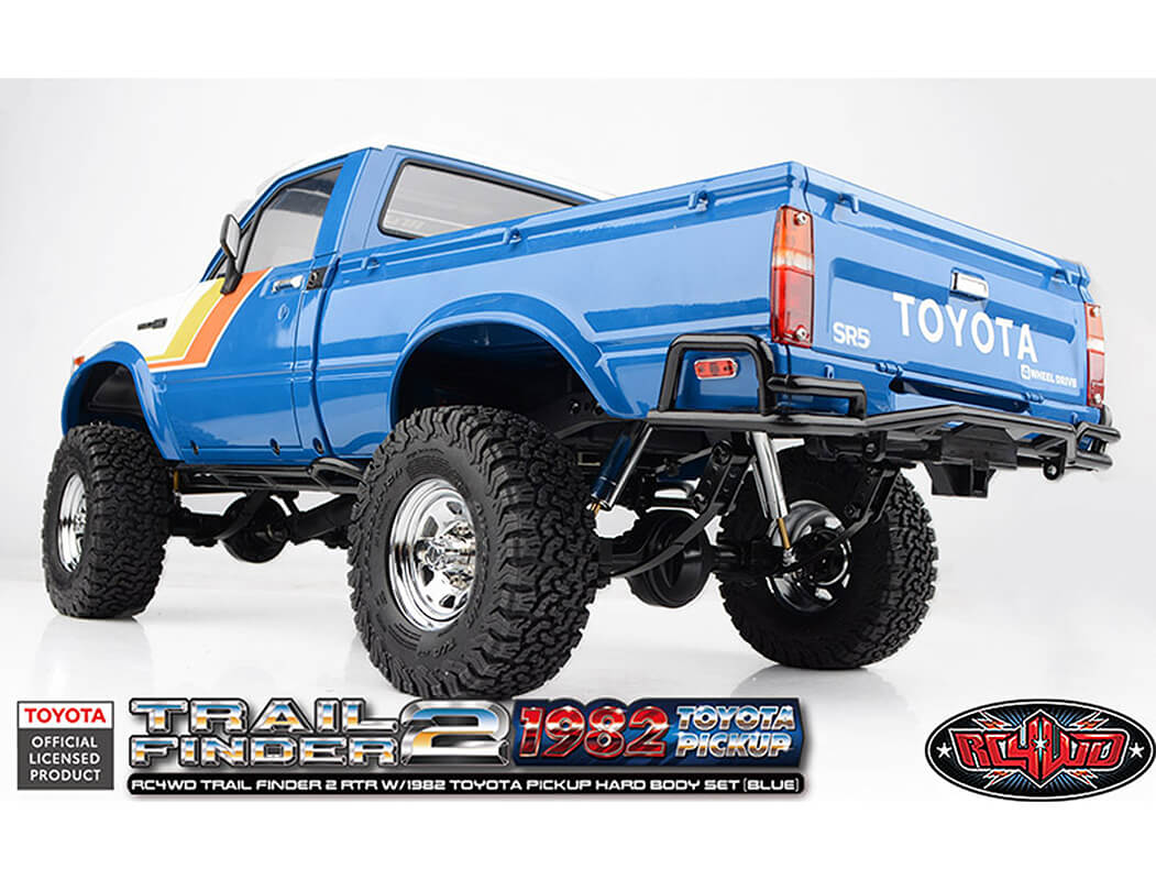 RC4WD Trail Finder 2 W/1982 Toyota Pickup Hard Body Blue