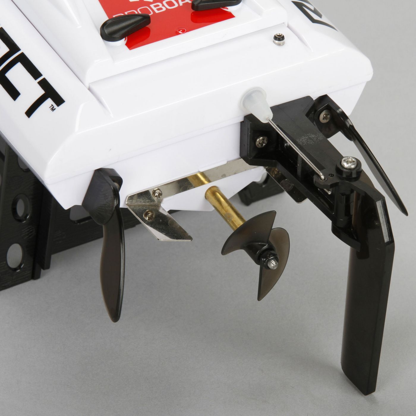 React 17-inch Self-Righting Deep-V Brushed RTR