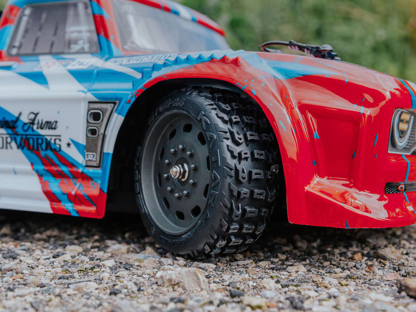 Infraction 4x4 1/8 Mega Red/Blue